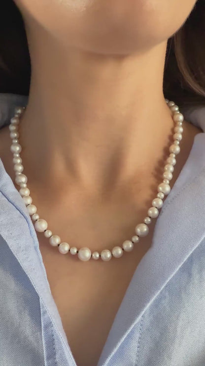Graduated Freshwater Pearl Necklace