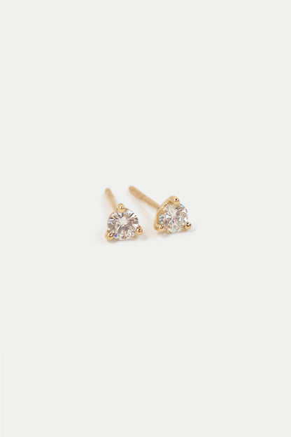 Round Diamond Studs