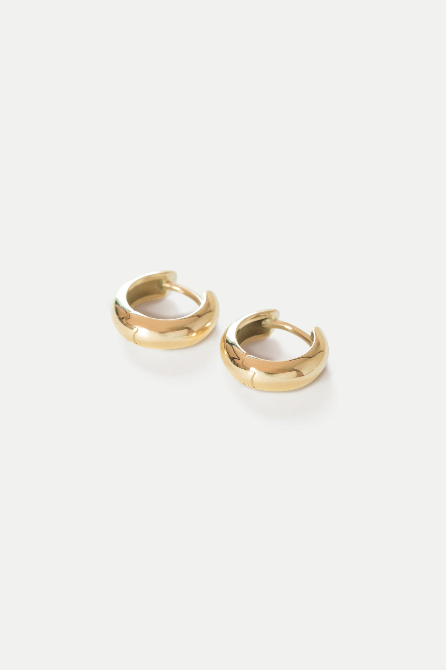 Thin Everyday Gold Huggies