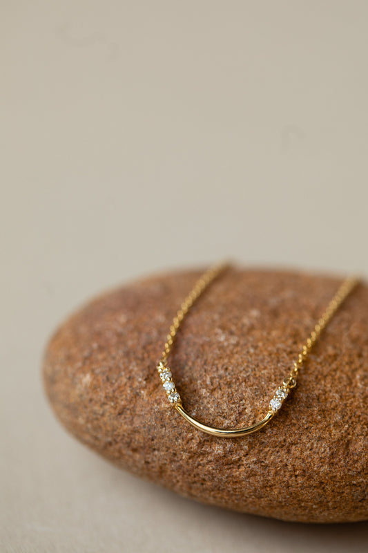 The Fancy Bent Necklace